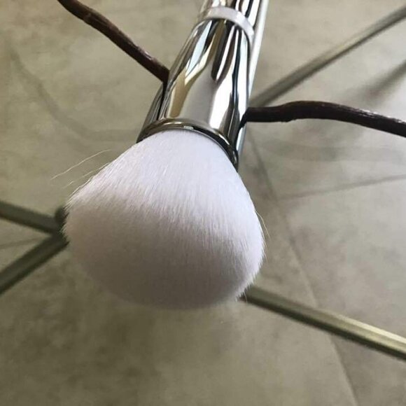 IT Cosmetics Heavenly Skin CC+ Skin-Perfecting Brush #702 Sealed in tube. - Picture 3 of 6